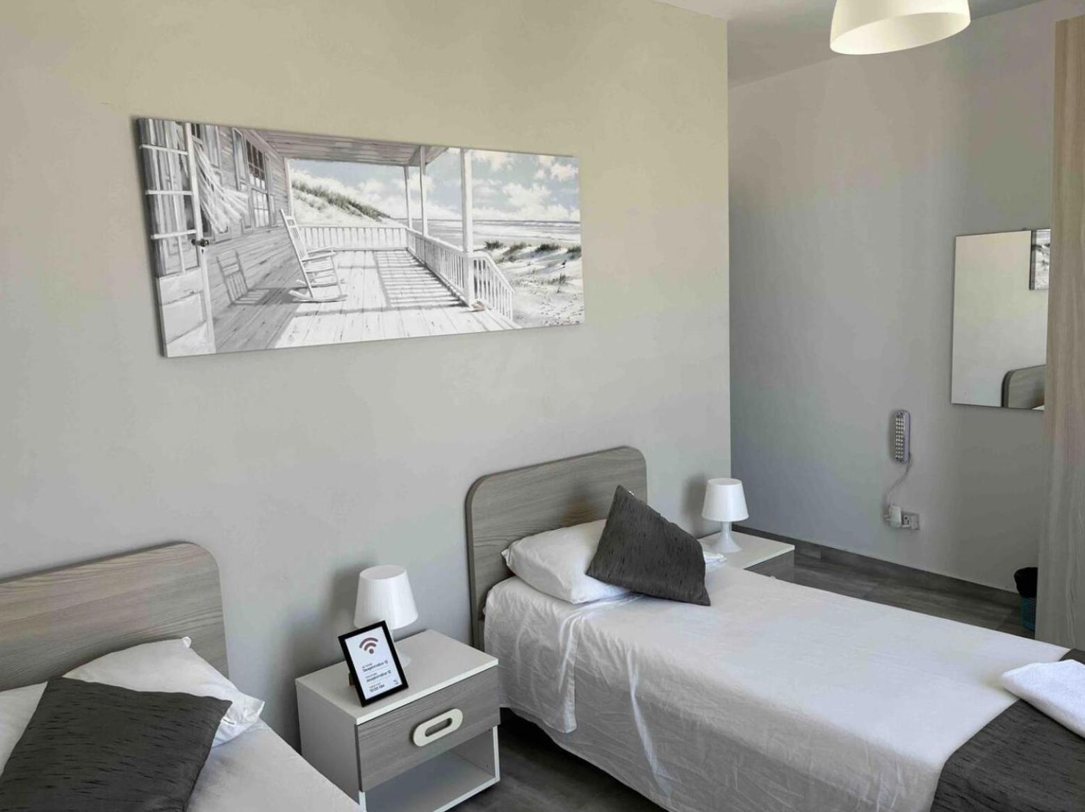 F12 Room 1, Private Room Two Single Beds Shared Bathroom In Shared Flat 음시다 외부 사진